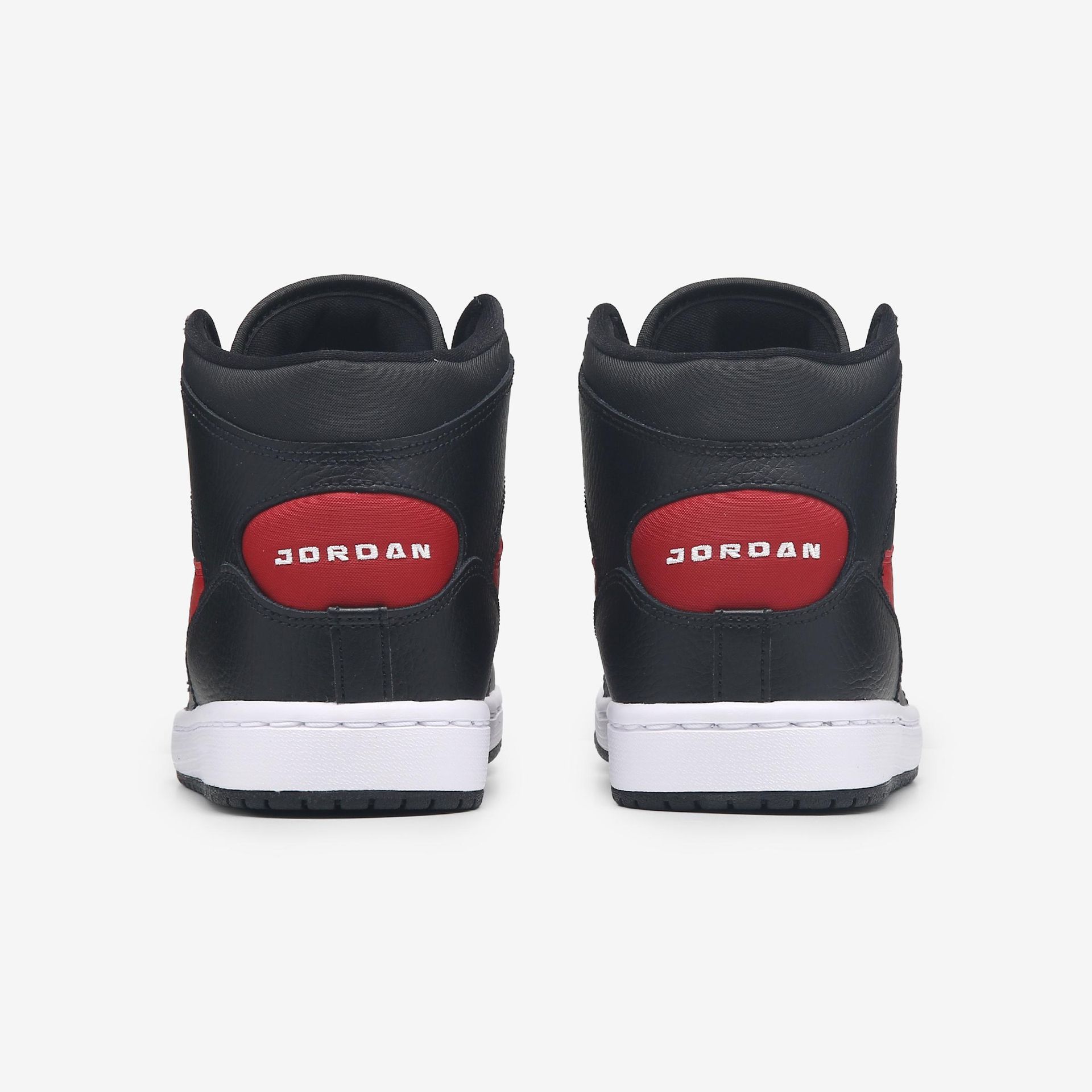 Jordan Men's Court Connect Mid Sneaker | Famous Footwear Canada