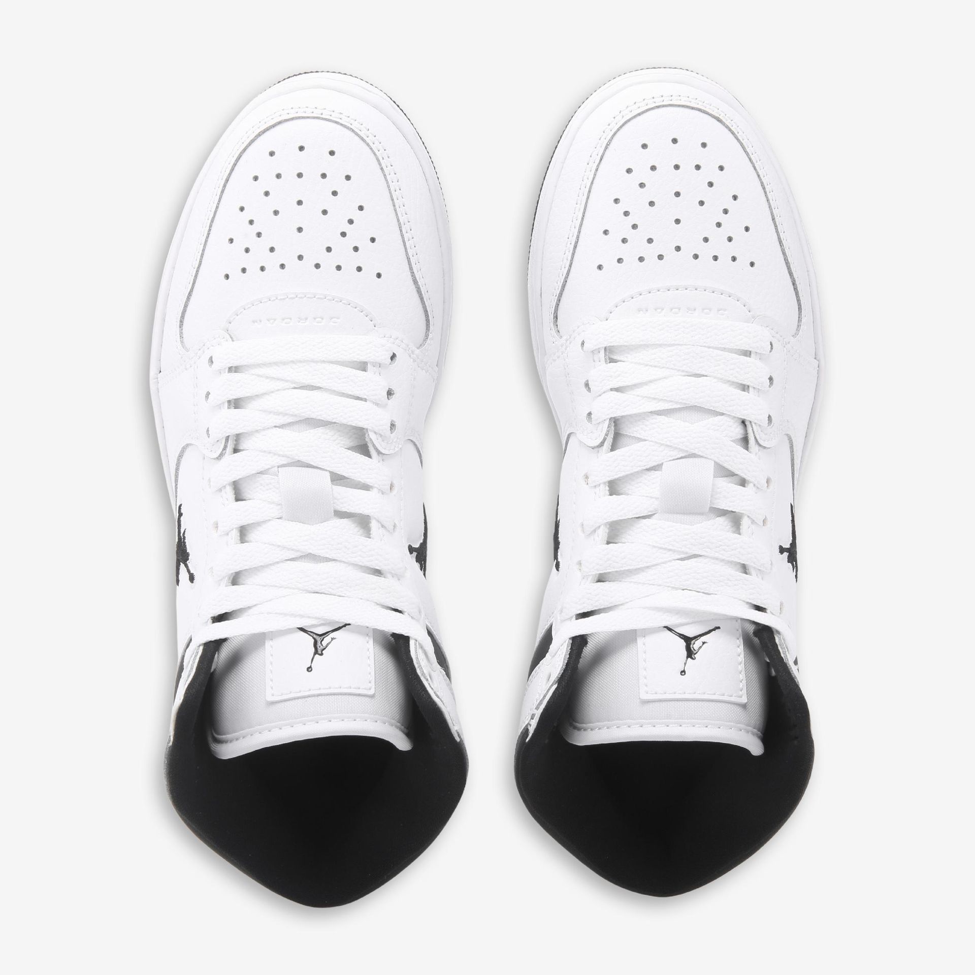 Jordan Women's Court Connect Mid Sneaker | Famous Footwear Canada