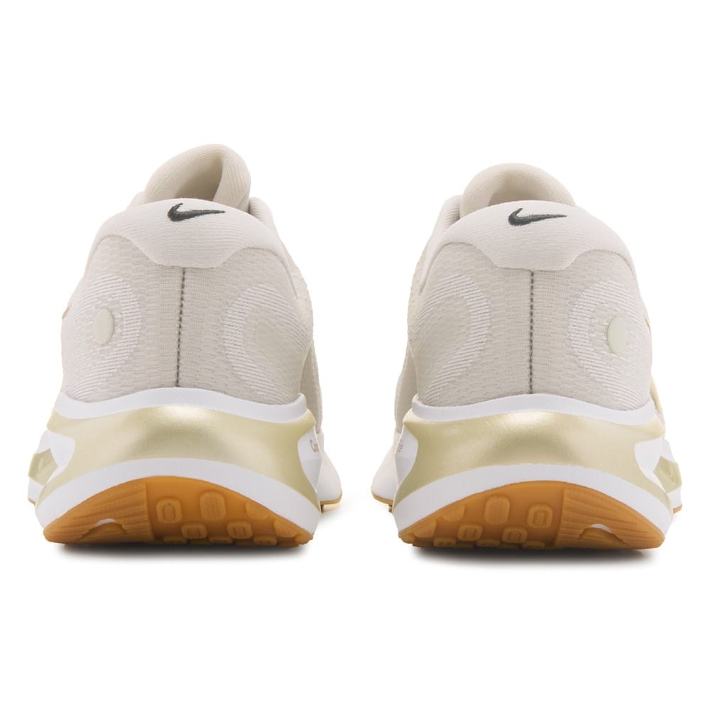 nike womens air max 270 running shoe