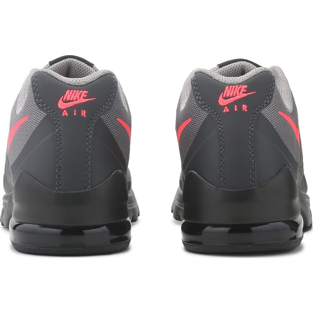 Men's Air Max Invigor Sneaker