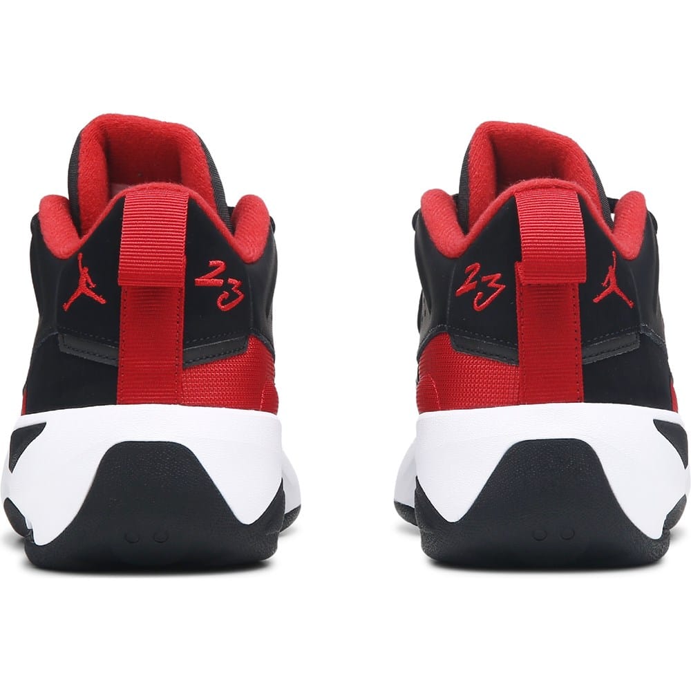 Men's Max Aura 7 Mid Sneaker