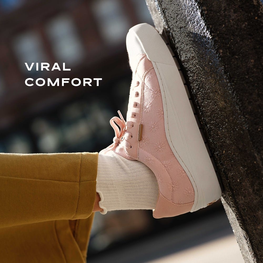 Women's Time Off Sneaker