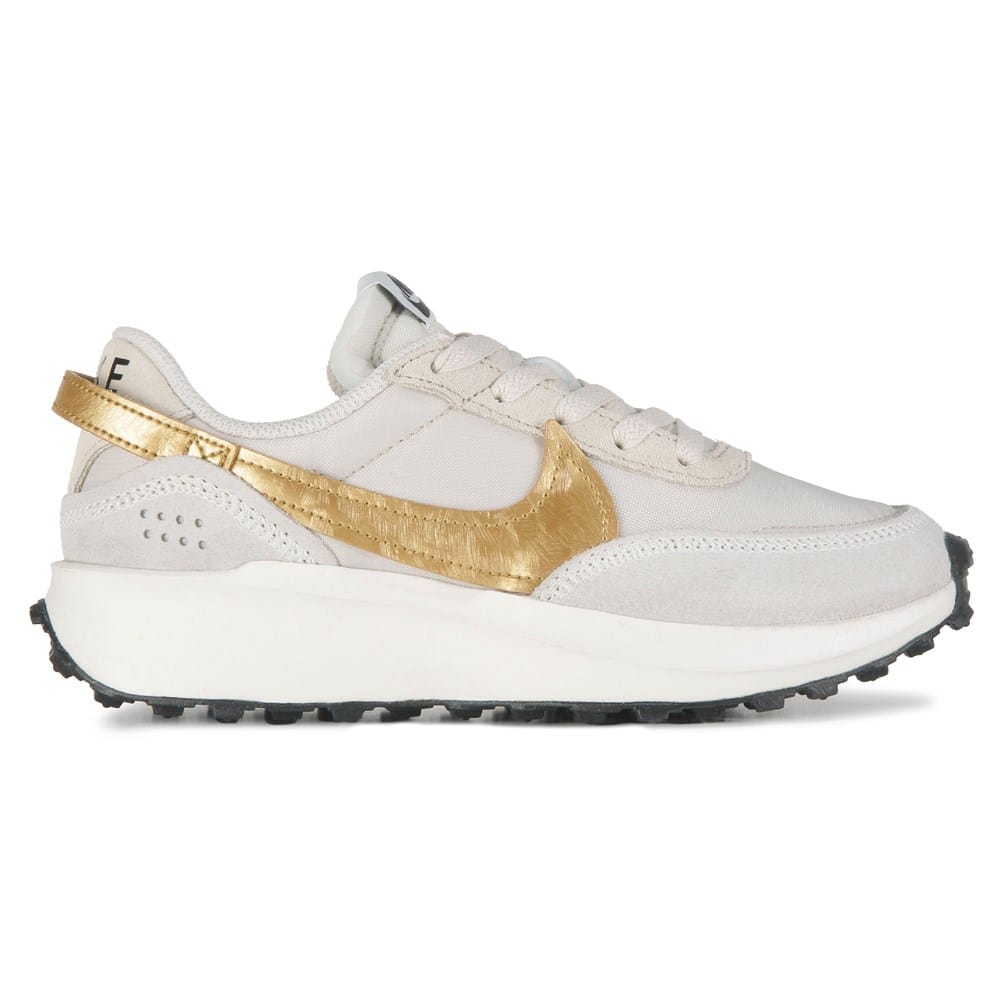 nike sacai waffle all white