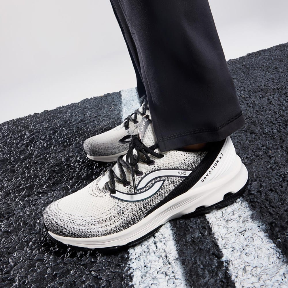 Women's Devotion X 2 Walking Shoe