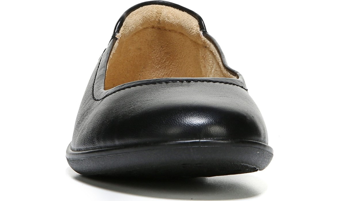 naturalizer women's flexy flat