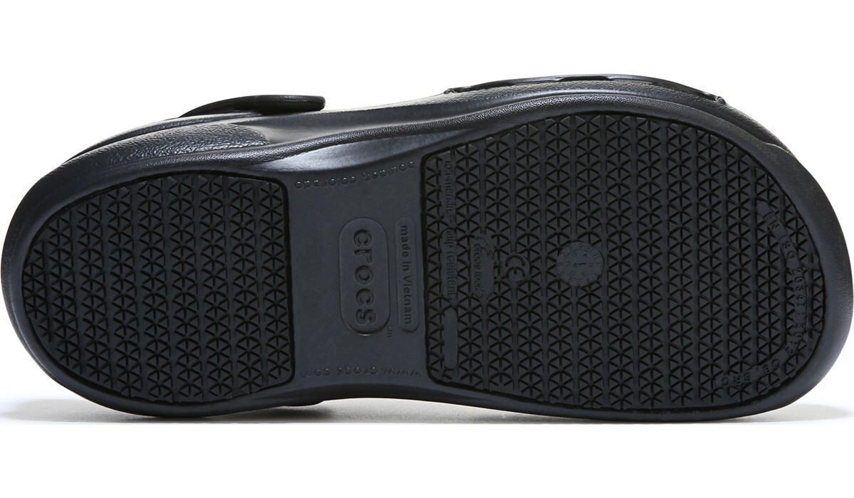 crocs non slip near me