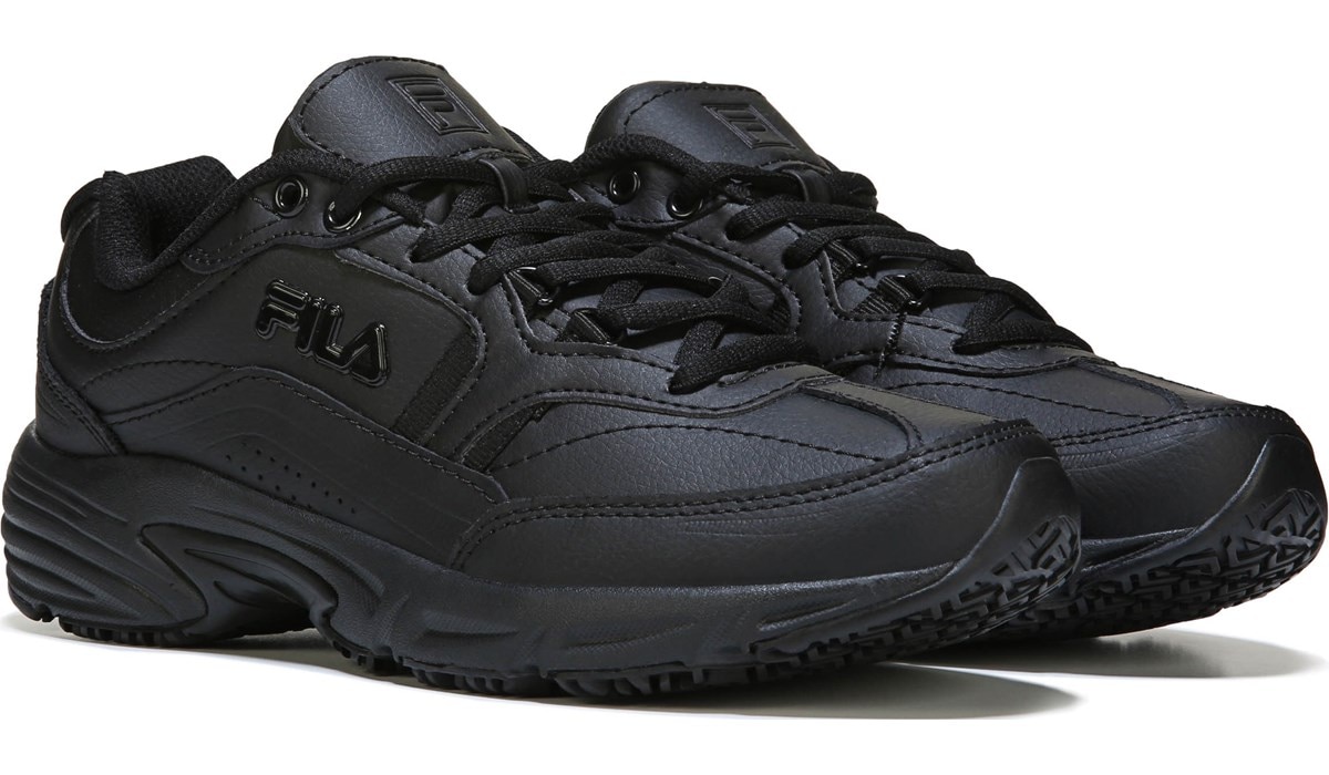 black slip resistant work shoes