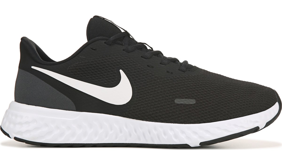 Nike Men's Revolution 5 Wide Running Shoe, Sneakers and Athletic Shoes