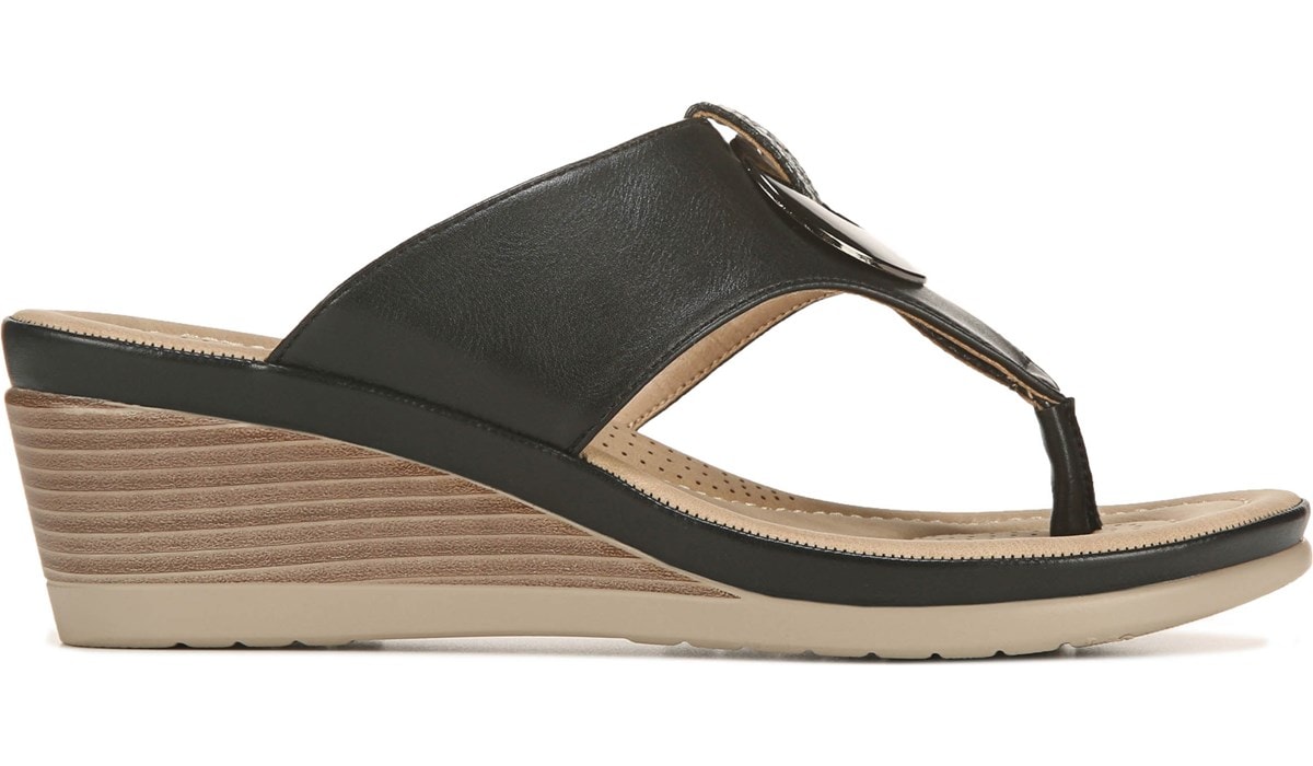 Taxi Women's Nevada Wedge Sandal Famous Footwear Canada