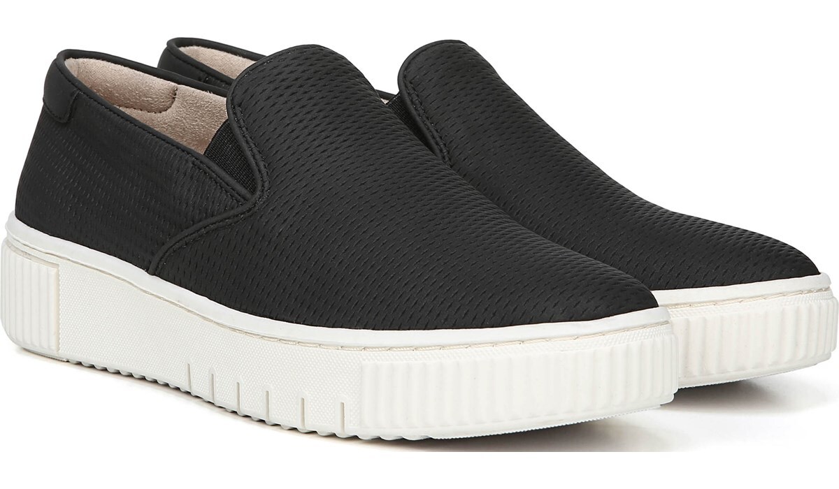 naturalizer slip on tennis shoes