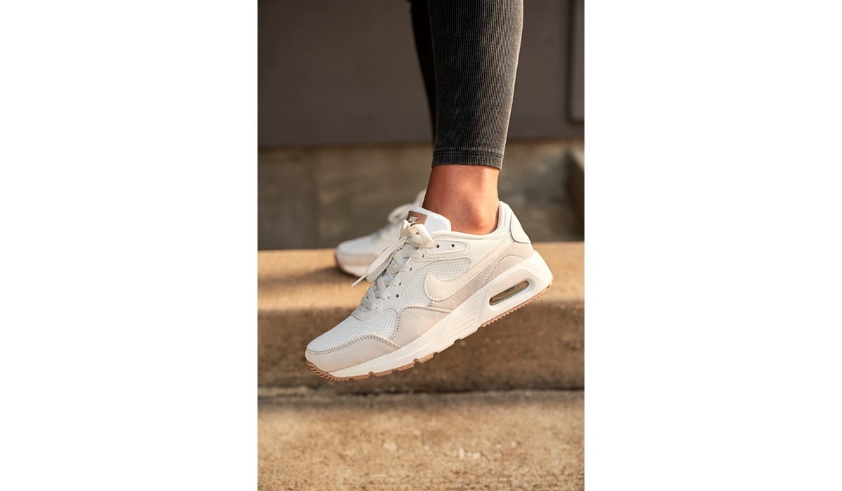 07 Lx Women's Air Max Jp Leather Sneakers Nike Women's Air