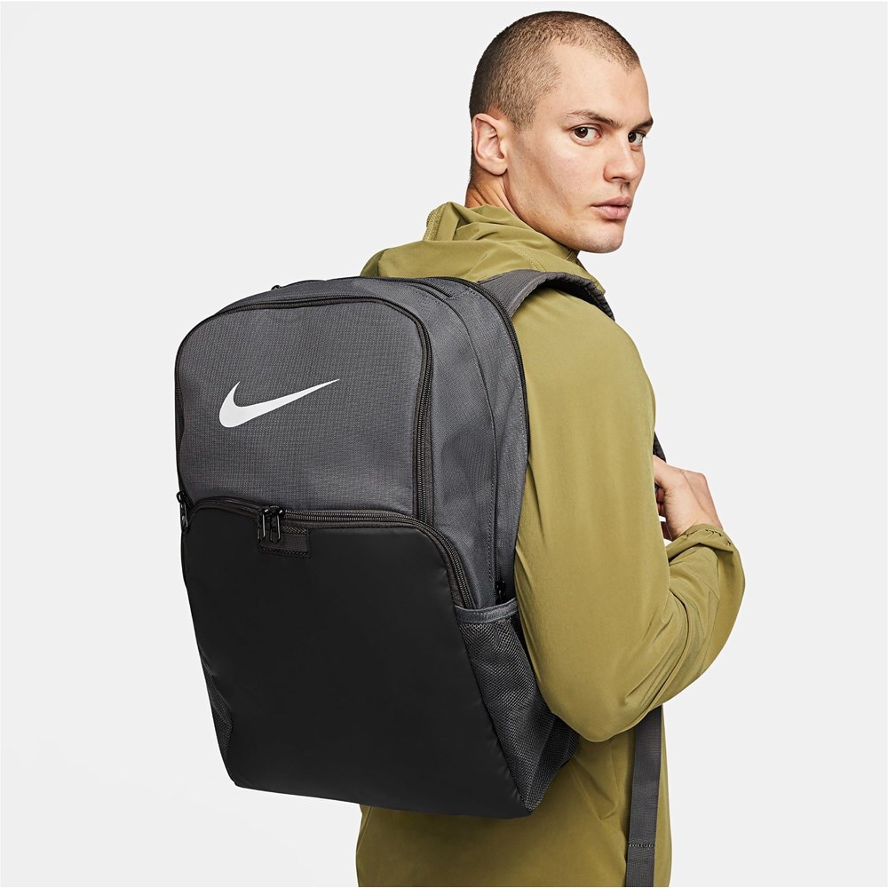完売必須!☆Brasilia 9.5 Training Backpack (Extra Large, 30L) Nike Brasilia 9.5 XL Training Backpack | Famous Footwear Canada